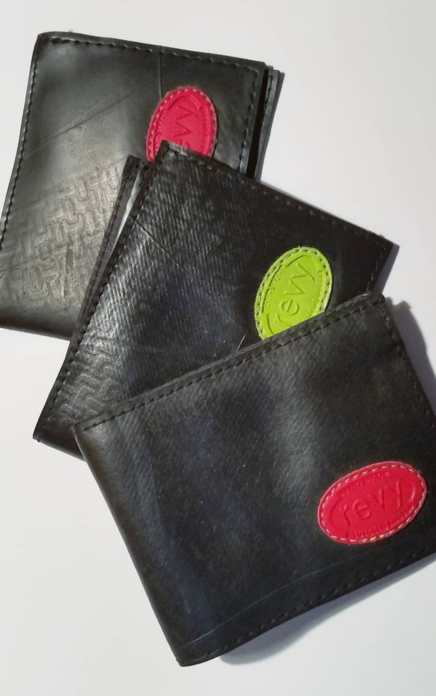 ♻️ Recycled Tire Wallet